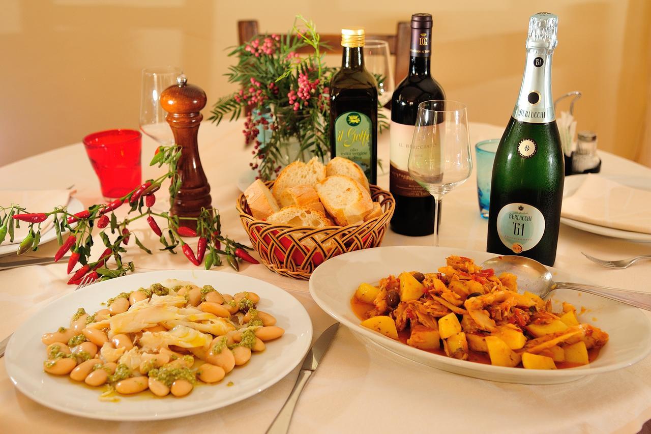 Affittacamere B&B Trattoria Della Posta Maissana Ngoại thất bức ảnh